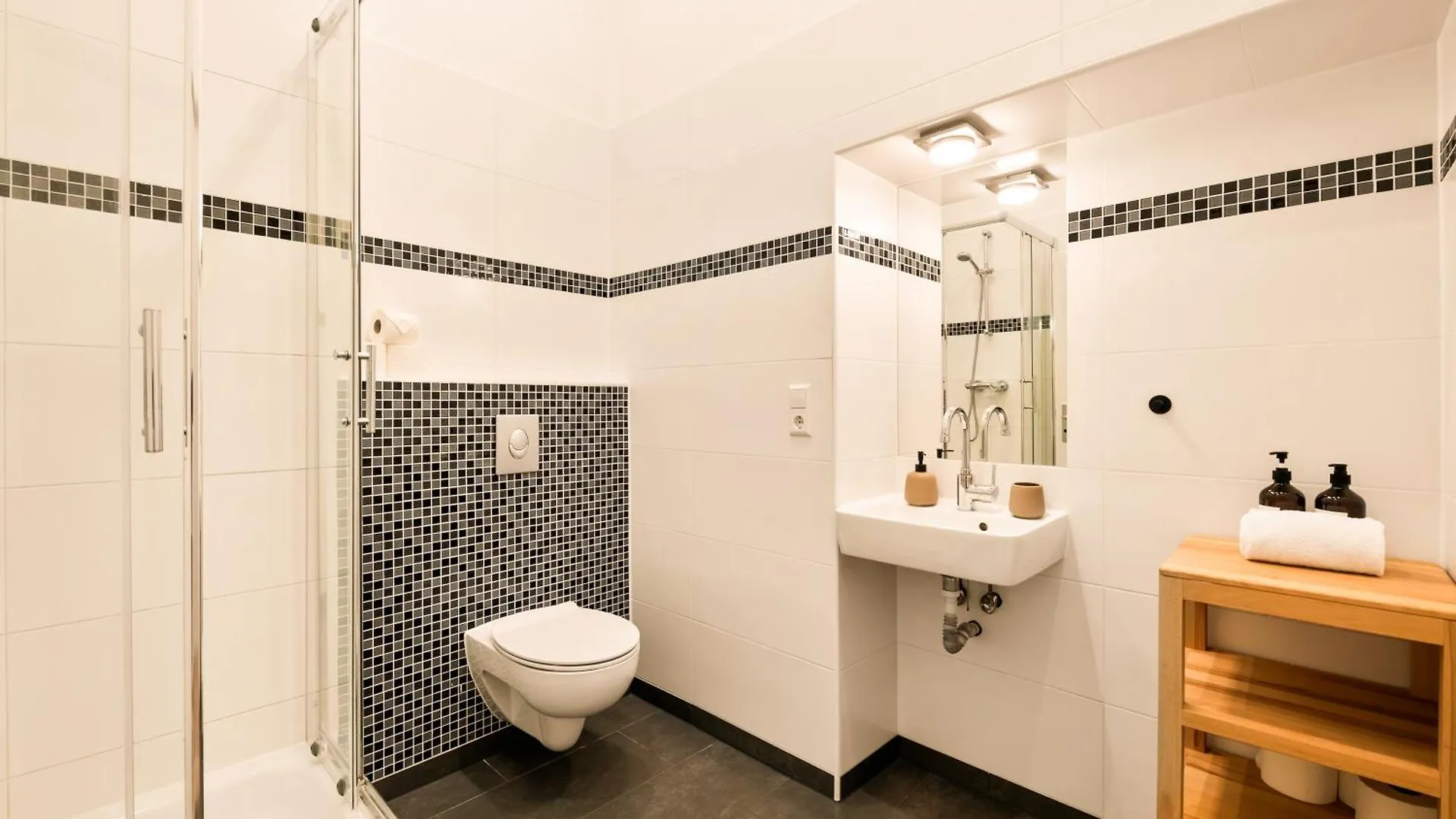 Spacious 2-Bedroom In The Heart Of Friedrichshain Berlin Apartment