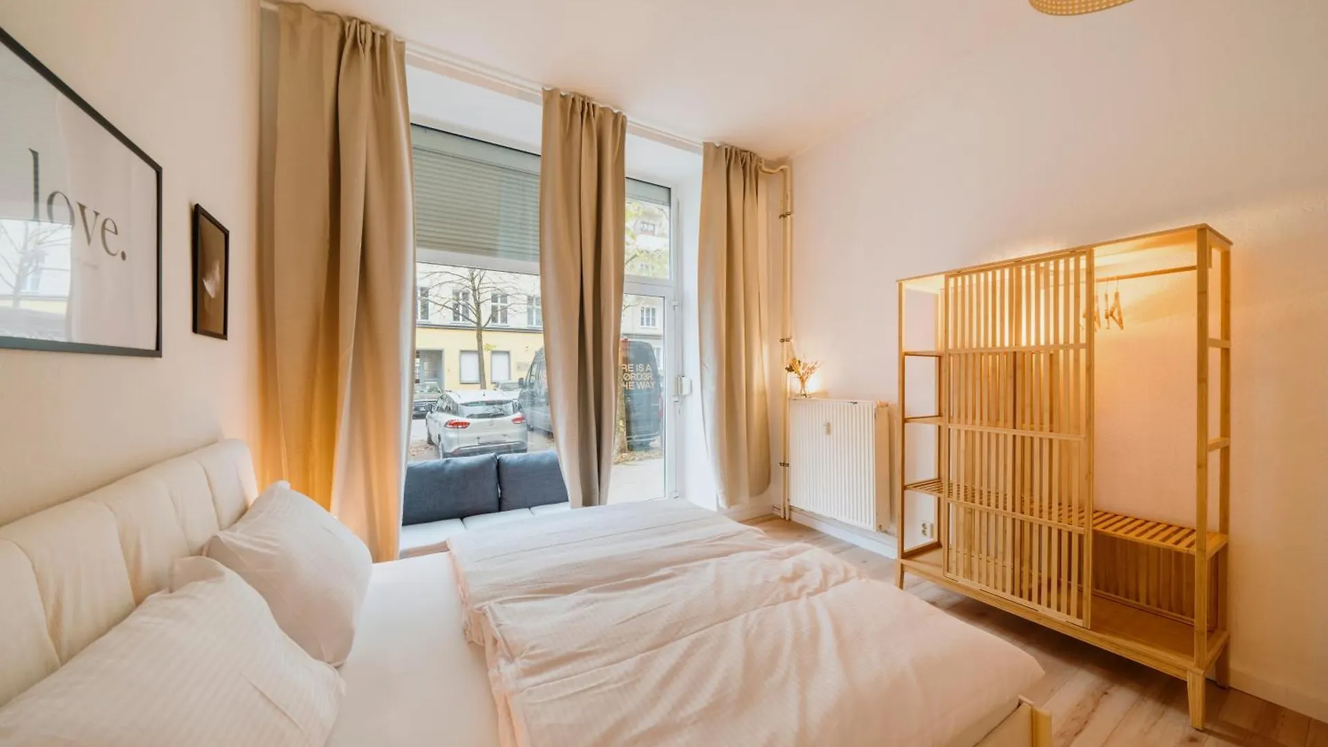 Spacious 2-Bedroom In The Heart Of Friedrichshain Берлин