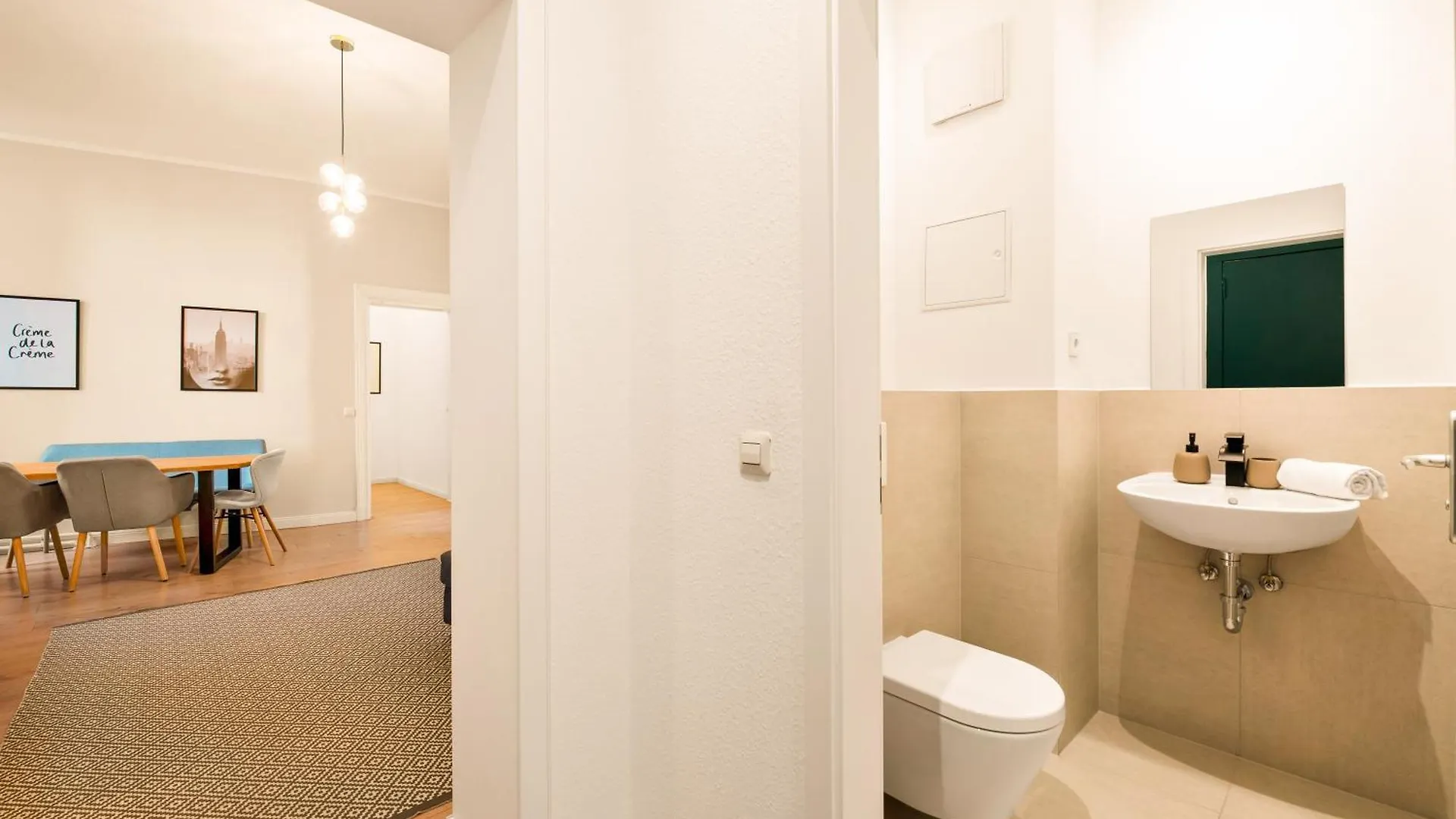 Spacious 2-Bedroom In The Heart Of Friedrichshain Берлин